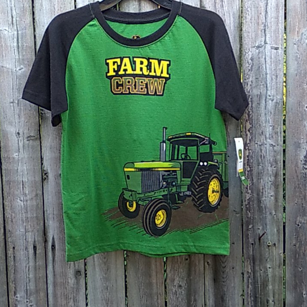 John Deere Size  7 Kids Shirt